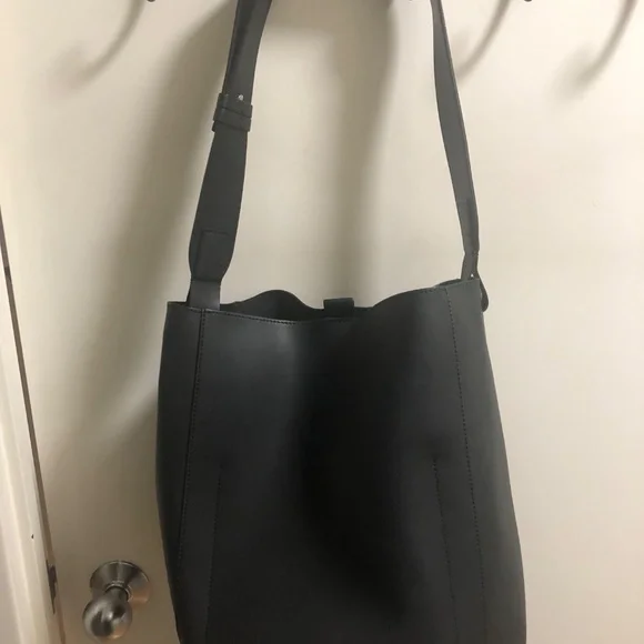 Everlane - Studio Bag - Picture 2 of 4